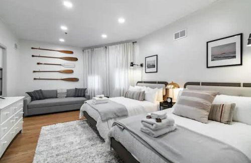 Spacious Riverfront Suite - Close to Downtown - Foto 13