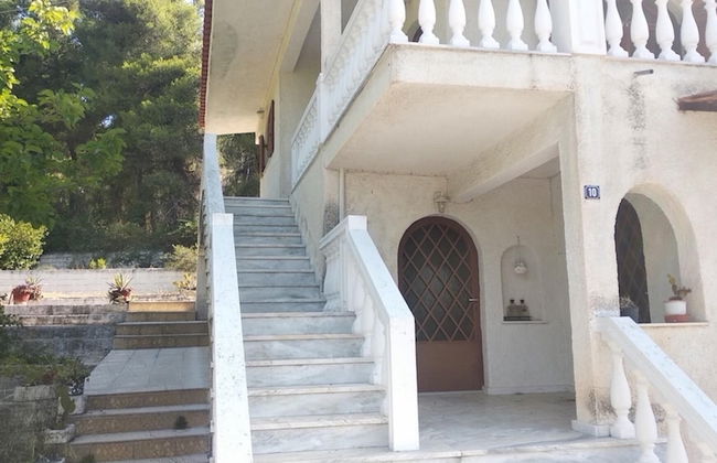 Enjoy Seclusion at Peaceful Mountain Apartment - Foto 12