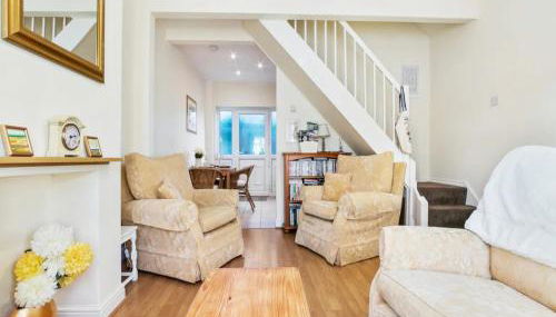 Pass the Keys 55 Heworth Village Wonderfully Cosy Family Home in York - Foto 1, Other