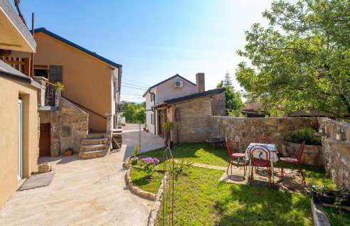 1 Bedroom Beautiful Home In Jurdani - Foto 13