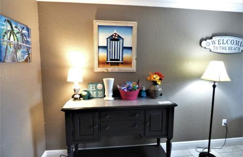 Cocoa Beach - Oceanfront - Steps to the Pier and Ocean - Foto 12