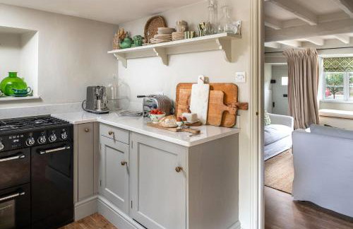 Little House - Photo 11