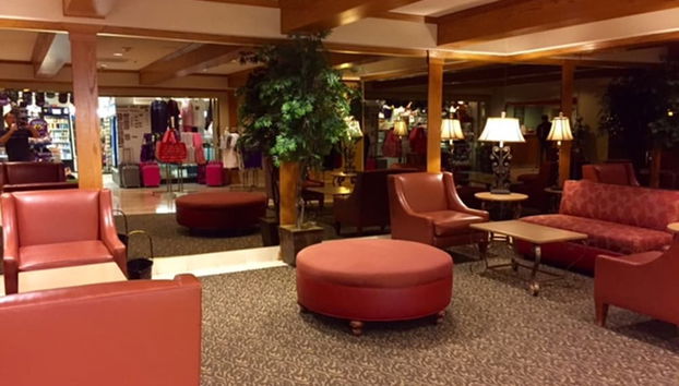 Coin salon dans le hall