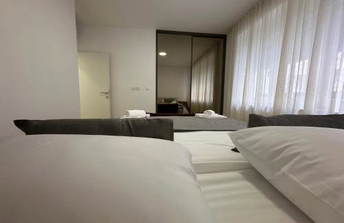 Emily at CITY CENTER - Foto 27