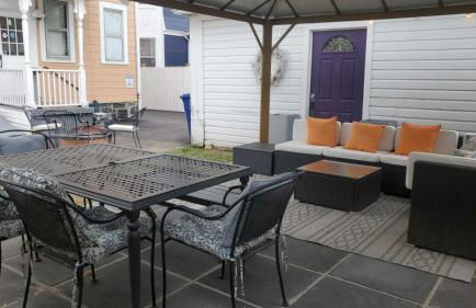 Charming 2BR Getaway with Modern Comforts - Foto 32