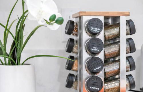 Cozy Cottage, Brand New, fully Private, walk to Everything - Foto 37