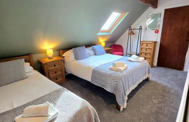 Birch Cottage - Photo 2