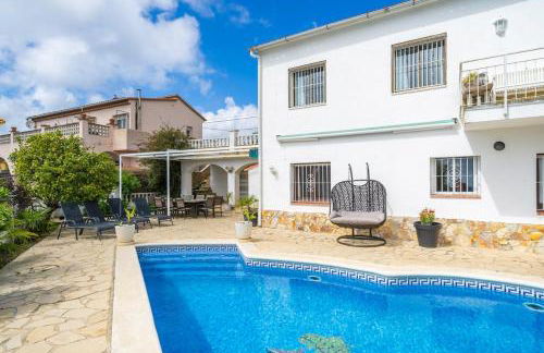 Casa Feliç, 6 people, fireplace and HotTub - Foto 4