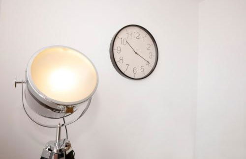 Cosy 2-Bed Apartment in Penarth Town Flat 1 - Photo 5