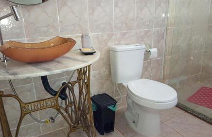 Casa em poucos passos da praia de Jaconé - Foto 35