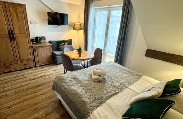 Willa Donia - Photo 6