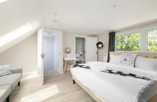 5 Bedroom, 3 Bathroom Modern House with Garden near Hampstead Heath Sleeps 10 - Foto 48