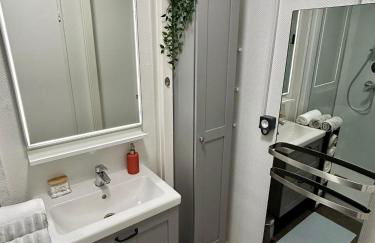 Cocon Cosy Verdoyant - Free Private Parking, Breakfast, Wifi, Netflix - Photo 16