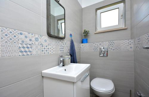 Sea View Luxury Apartments, ALA DA - Photo 35