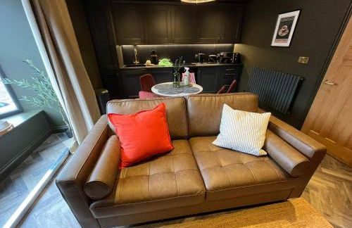 The Hideaway Bureau - Lowlands - Photo 5