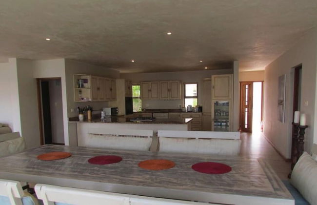 St Francis Bay House On The Canal - Photo 14