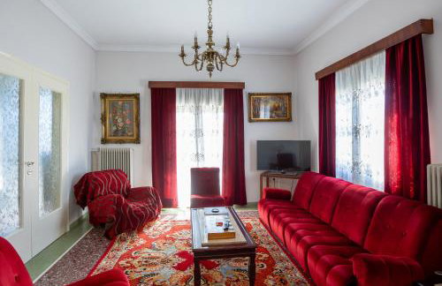 Peaceful 2-bedroom village house near Tripolis - Photo 17