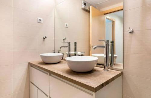 Modern Apartment in Lloret - 200 Steps from the Sea! - Foto 8