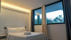 Bajo Capital Con Terraza y Aparcamiento Privado - Foto 5