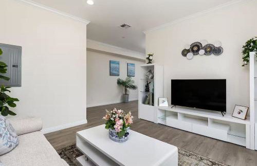 Luxurious Pasadena Home w Parking & Near Old Town - Foto 31