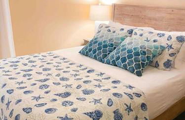 Beach gem! Hot Tub/EV/2bd/3.7mi beach/.5mi outlets - Foto 39