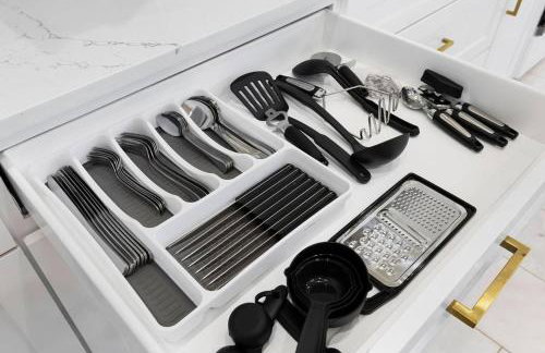 Luxury Oak Lawn Home | Game Room, Parking, Balcony - Foto 7