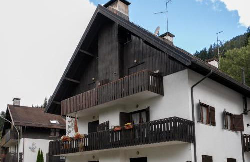 La Casa degli Sbilfs - Wi-Fi, Netflix e Garage Box , a 2 minuti dal Monte Zoncolan - Foto 15