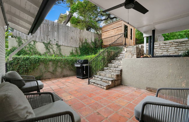 4 Bedroom Near Soco With a Private Pool & Sauna - Photo 35