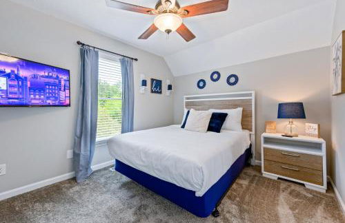 Fully Fenced & Stylish 3BR Near LakePoint Sports - Foto 16