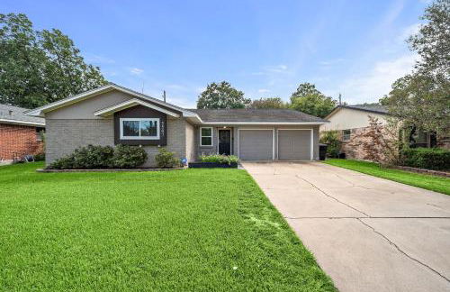 Pool Stay Near DT, Heights WiFi Games Yard BBQ - Foto 35