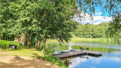 Pet Friendly Apartment - Photo 2