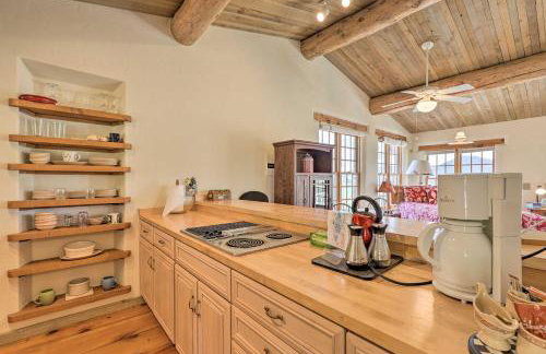 Hike and Relax Prescott Studio with Thumb Butte Views - Foto 15