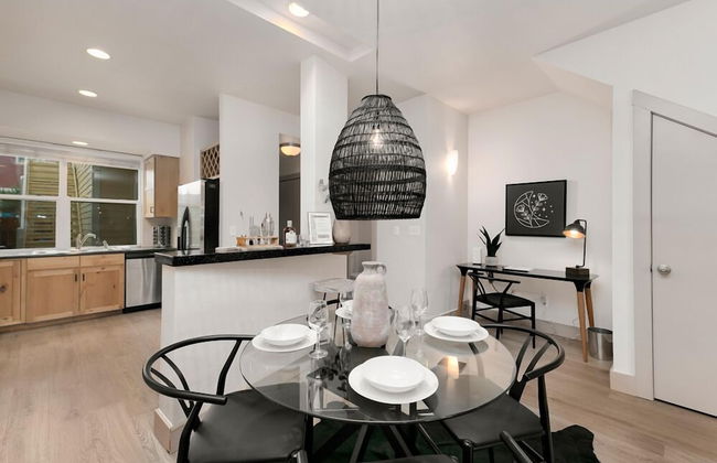 Hip Old Town North Gem! Near Breweries and River! - Foto 22