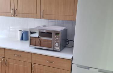 Beautiful Ground floor flat in the Heart of Rochester with balcony mobility friendly - Photo 17