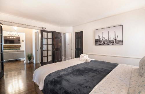 Beautiful Large 3 Bedroom 2 Bath Plus Pool and Jacuzzi - Foto 25