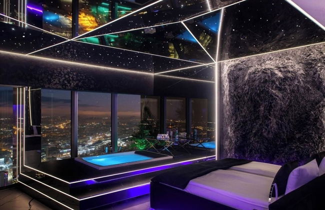 Apartments in Sky Tower with Bathtub near the window - Photo 53