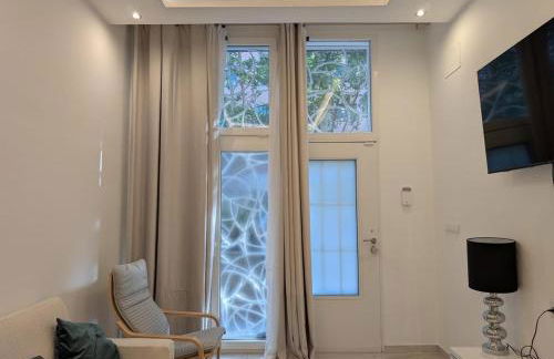 Luxury in Madrid for 10 and Pets - Photo 10