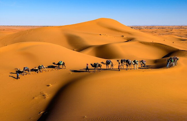 2 días Ergg Chigaga viaje desierto con campamento durante la noche desde Agadir - Foto 1
