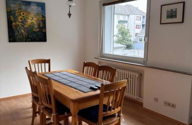 Große Wohnung verkehrsgünstig im Zentrum Duisburgs - Foto 3