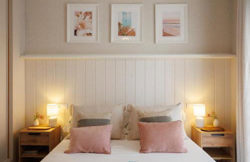 MARBELLA BANUS SUITES - Banús - Playa Rocio - Beach Access Complex -3BD-3BA - Direct Access to the Sea - Outdoor Terrace - 3 min Walk to Puerto Banús Marina - Walk to Beach & El Corte Ing Luxury Shopping - Ideal for Families - Foto 41