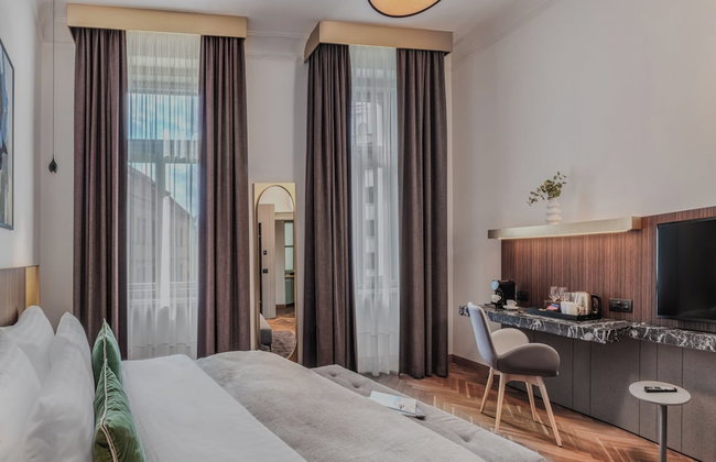 Mottl House by Adrez - Photo 22