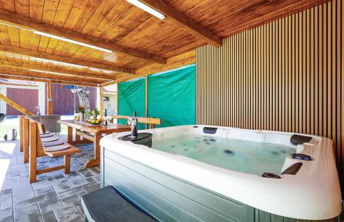 Stunning Home In Ivanska - Foto 9