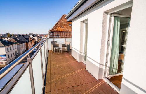 Boardinghouse City Home - Living - Photo 50