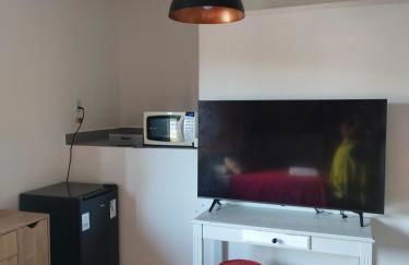 Apartamento Charmoso, Localização Privilegiada Enfrente Aeroporto - 2m orla mar - Foto 7