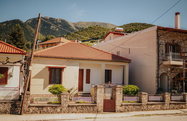 Kalavrita downtown 3 bedroom house for 6 pers - Foto 28