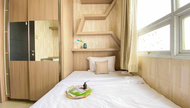 Homey and Comfort Stay 2BR at Paramount Skyline Apartment - Foto 3, Habitación