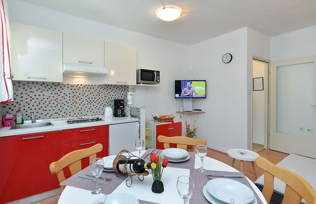 Apartment 358 - Photo 14