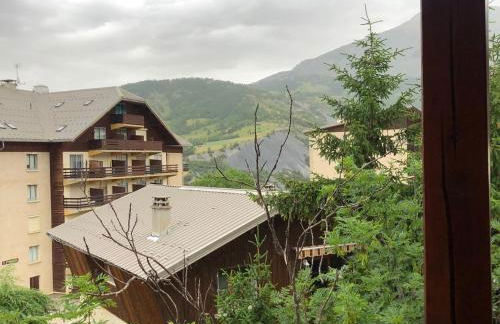 Mini T2 avec balcon et parking au pied des pistes - FR-1-165A-144 - Foto 7