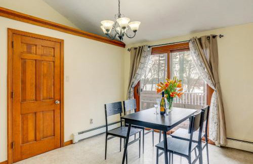 Peek-a-Boo Lake Views and Yard Windham Home - Foto 11