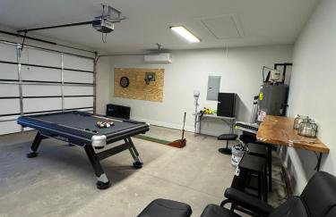 Modern Luxury Getaway Hot Tub NEW Gameroom - Foto 18